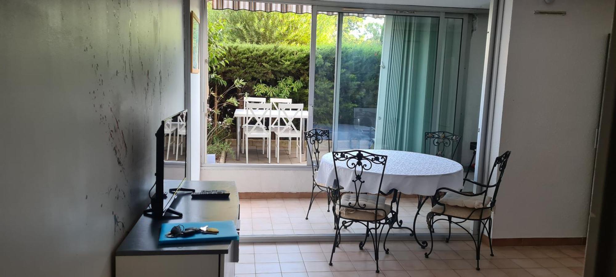 Апартаменты 2 Pieces En Rez- De -Jardin Сен-Рафаэль Экстерьер фото